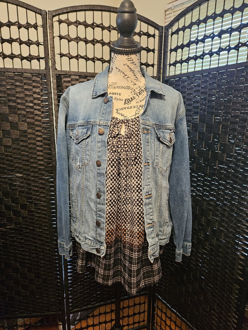 Bundle: Lucky Brand Jean Jacket And Sara Michelle Blouse